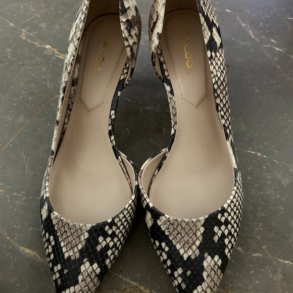 Aldo Snakeskin kitten heal pumps Size 7 - Picture 1 of 4